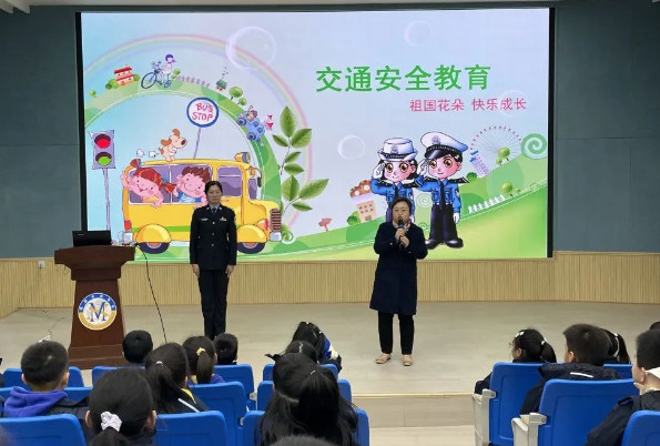 家長助“教”，“育”見美好——中國部·小學(xué)家長課堂掠影